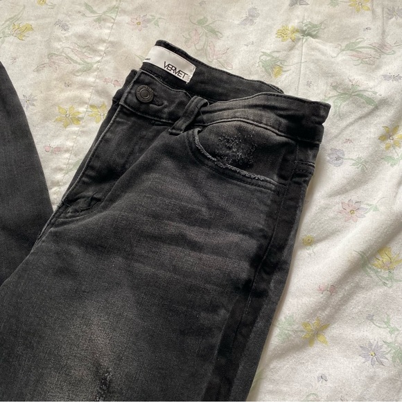 Vervet Los Angeles Black Distressed Raw Hem Skinny Jeans - Picture 9 of 17